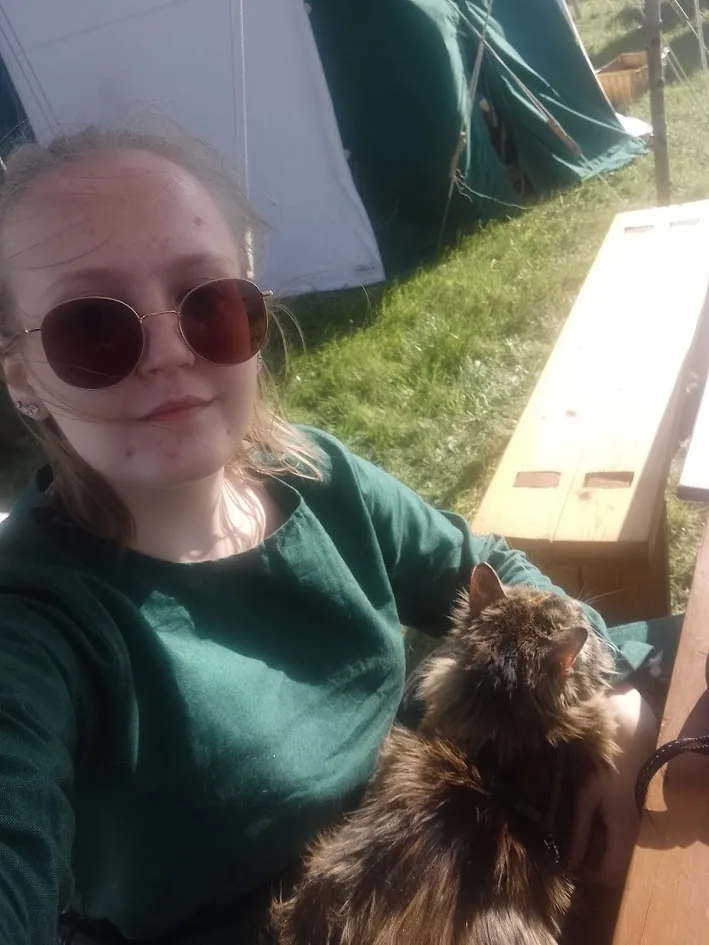 Kat og ejer sammen